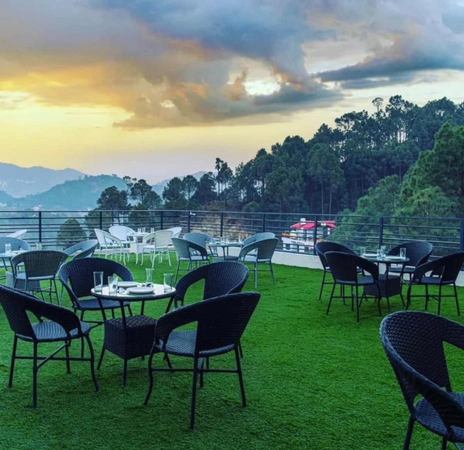 Hills Accomodation Kasauli Εξωτερικό φωτογραφία